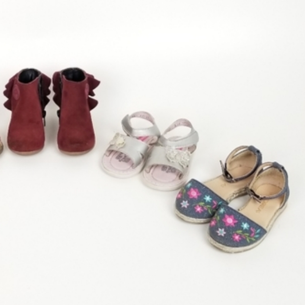 Andrea  Size 6-7.5 Girl's Shoe Bundle!